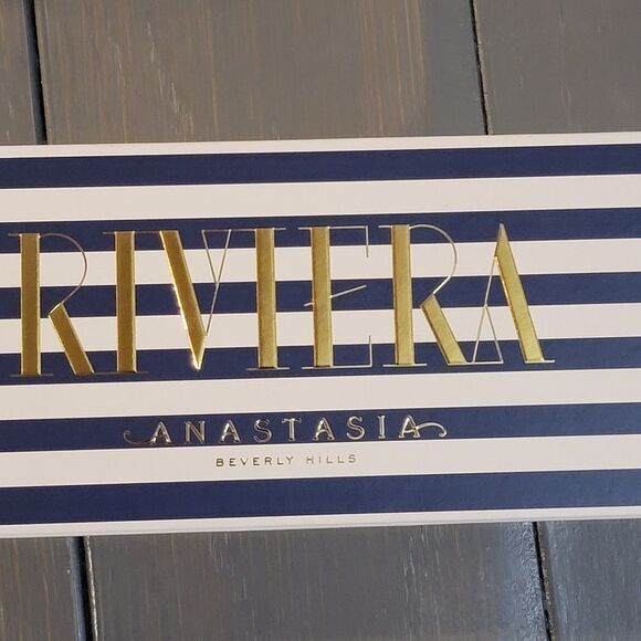 Anastasia Beverly Hills Riviera Palette is perfect 14 Eye shadows - Picture 13 of 16